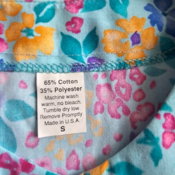 Vintage blue multicolor floral long sleeve nurse scrubs Sz S NWOT - Picture 6 of 6